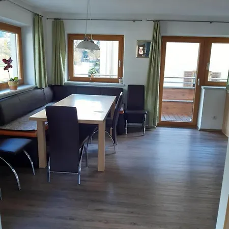 Gertis 1 Apartment